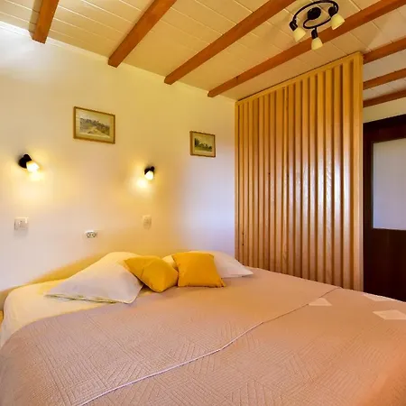 Dolores Guest house